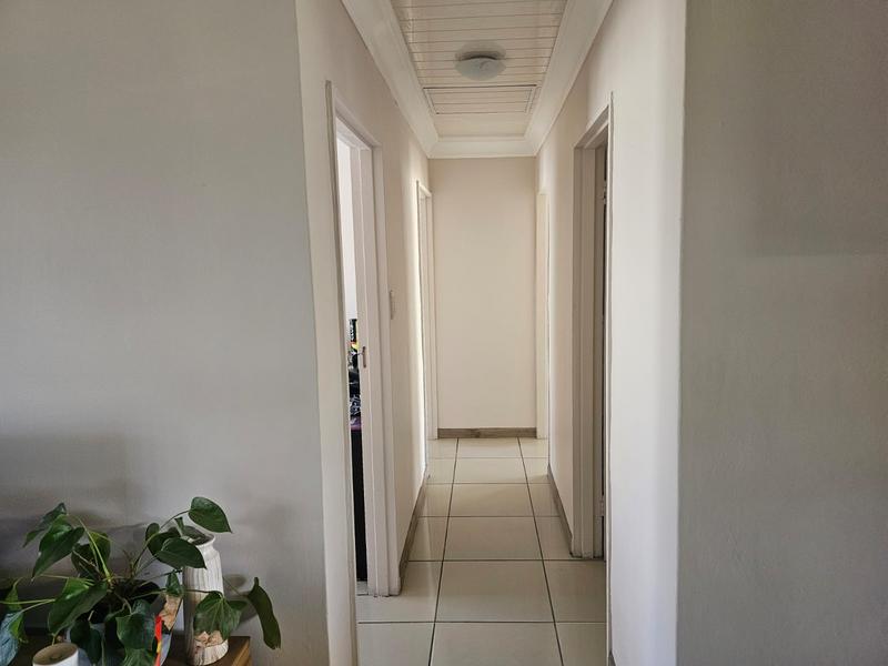 To Let 3 Bedroom Property for Rent in Kraaifontein East Western Cape